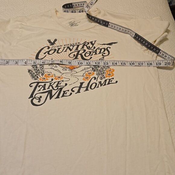 JOHN DENVER COUNTRY ROADS GRAPHIC TSHIRT SMALL - Picture 3 of 9